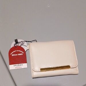 NWT Mundi Cream Olored Wallet.